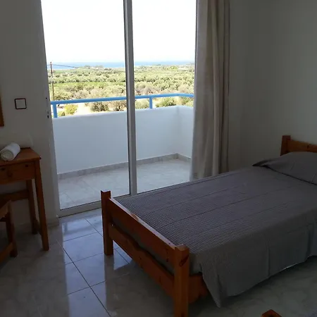 Saint George Ecotel מלון 2*